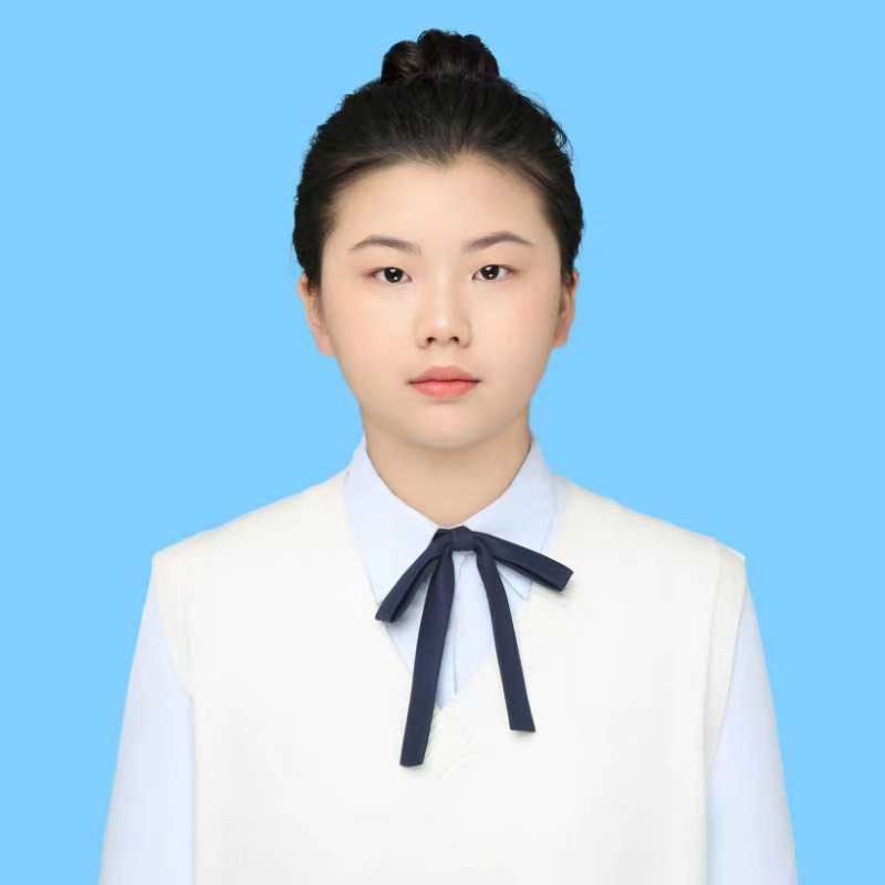 龙艺夏.jpg